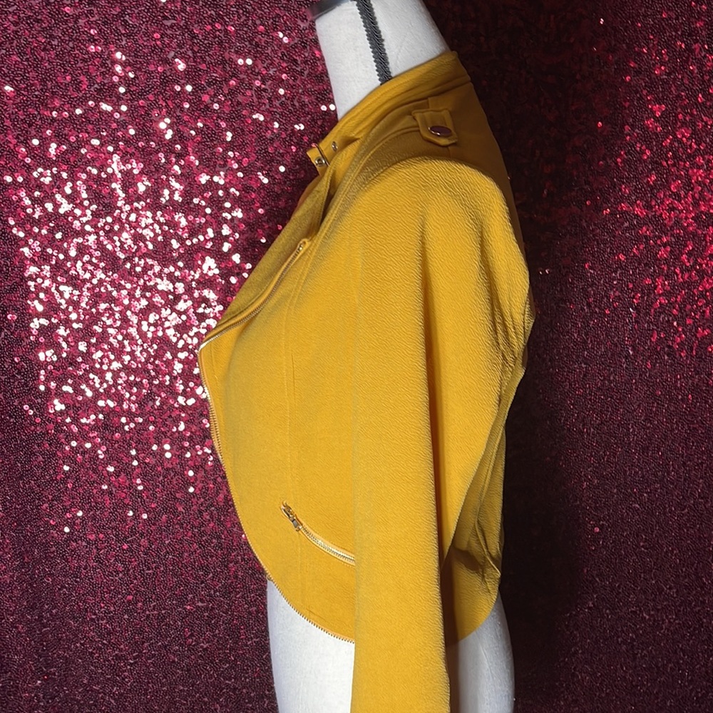 Ladies jacket - Picture 3 of 5